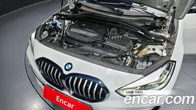 BMW 1 Series 2023 — Photo 20/20