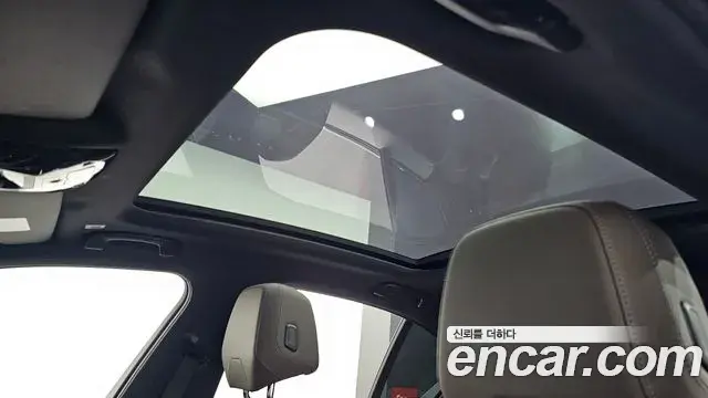 BMW 5 Series 2025 — Photo 14/20