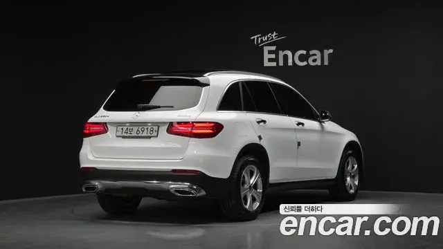 Mercedes-Benz GLC-Class 2018 — Şəkil 5/20