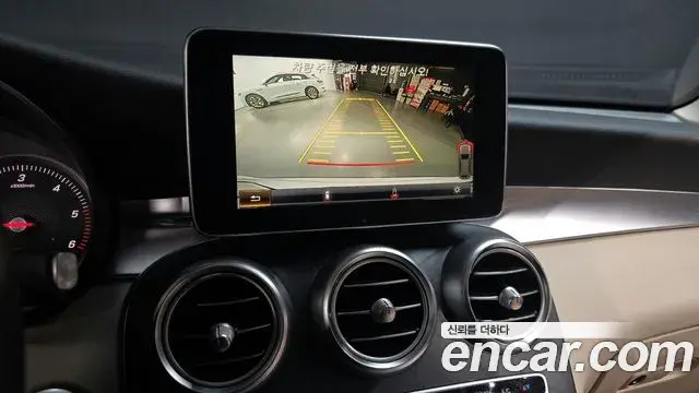 Mercedes-Benz GLC-Class 2018 — Şəkil 6/20
