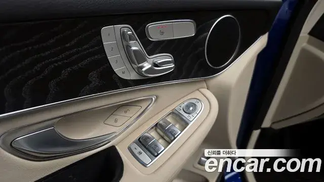 Mercedes-Benz GLC-Class 2018 — Şəkil 20/20