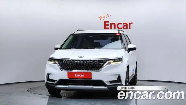 Kia Carnival 2021 — Photo 7/20
