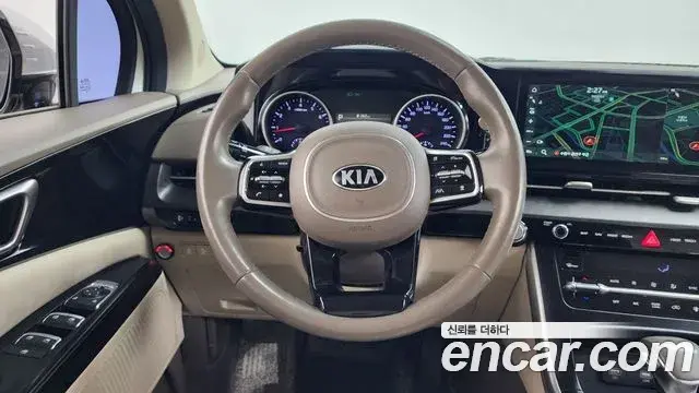 Kia Carnival 2021 — Photo 2/20