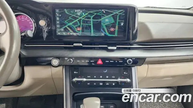 Kia Carnival 2021 — Photo 8/20