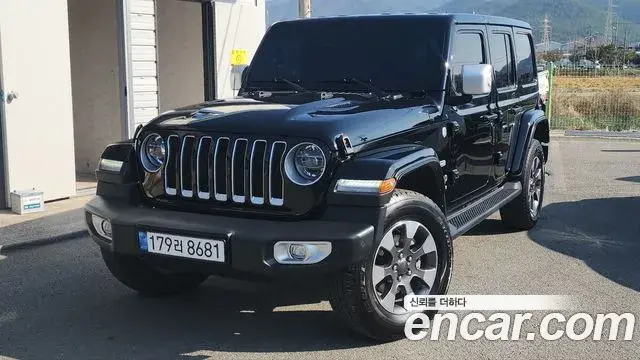 Jeep Wrangler 2021 — Фото 10/20
