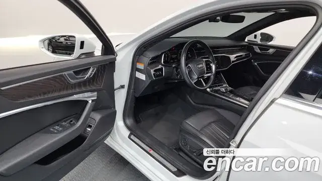 Audi A6 2022 — ფოტო 19/20