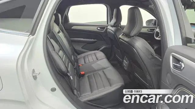 Renault Samsung Arkana 2024 — Фото 12/20