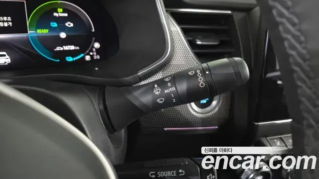 Renault Samsung Arkana 2024 — Фото 18/20