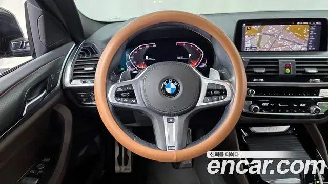 BMW X4 2021 — Фото 13/20