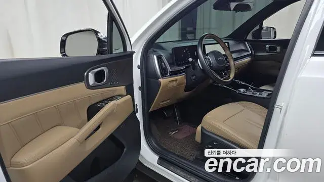 Kia Sorento 2023 — ფოტო 20/20