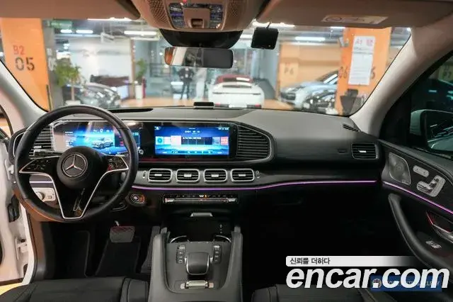 Mercedes-Benz GLE-Class 2025 — Photo 15/20
