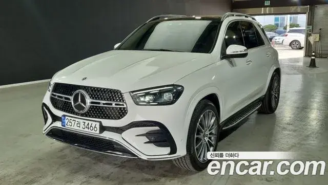Mercedes-Benz GLE-Class 2024 — ფოტო 7/18