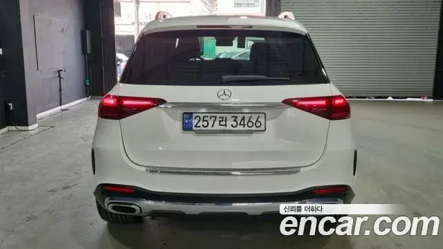 Mercedes-Benz GLE-Class 2024 — ფოტო 15/18
