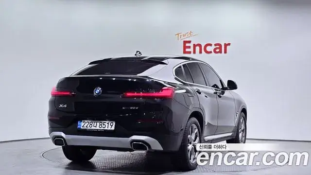 BMW X4 2021 — ფოტო 13/20