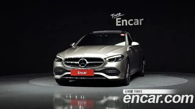 Mercedes-Benz C-Class 2022 — ფოტო 17/20