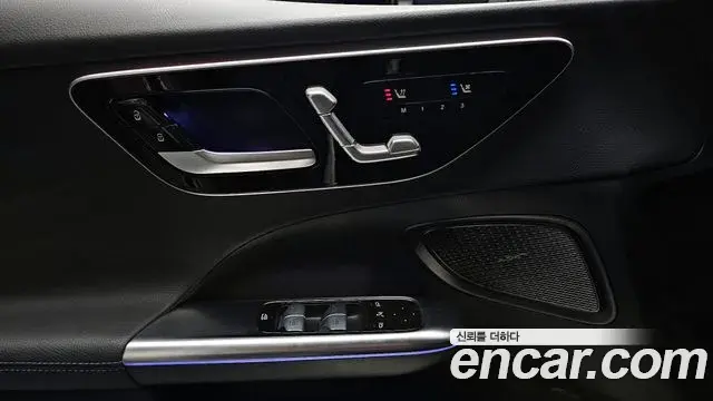 Mercedes-Benz C-Class 2022 — ფოტო 16/20