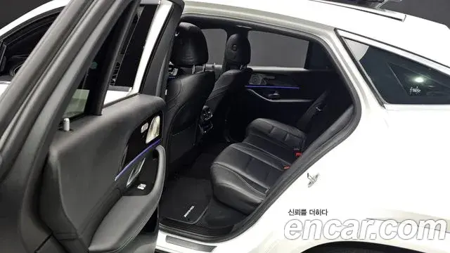 Mercedes-Benz GLE-Class 2023 — Şəkil 10/20