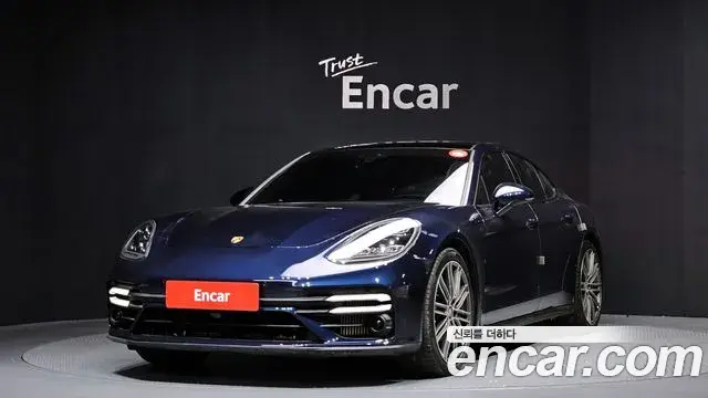 Porsche Panamera 2021 — ფოტო 19/20