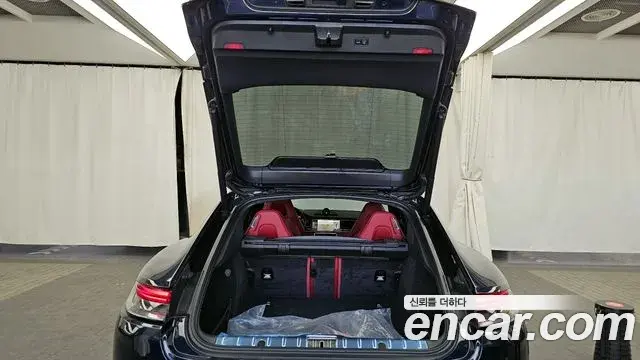 Porsche Panamera 2021 — ფოტო 5/20