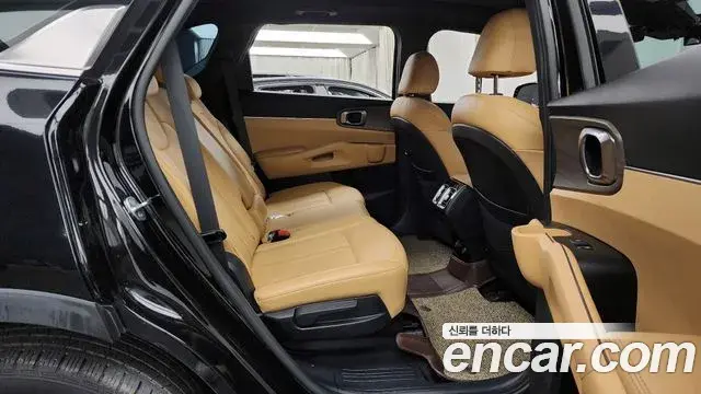 Kia Sorento 2022 — Photo 16/20