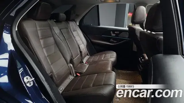 Mercedes-Benz GLE-Class 2022 — Şəkil 10/20