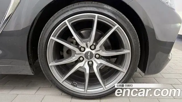 Genesis G70 2018 — ფოტო 2/20