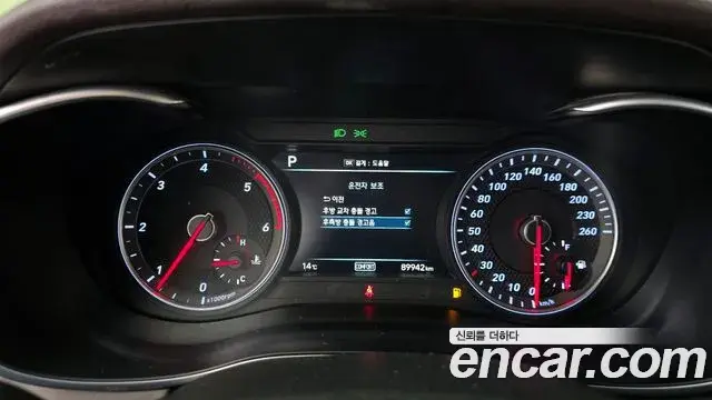 Genesis G70 2018 — ფოტო 17/20