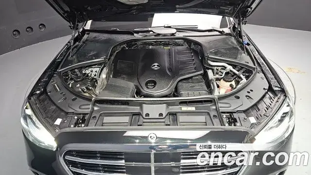 Mercedes-Benz S-Class 2022 — Photo 10/20
