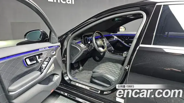 Mercedes-Benz S-Class 2022 — Photo 6/20