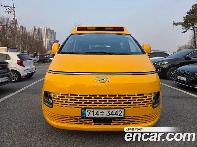 Hyundai Staria 2023 — Şəkil 10/20