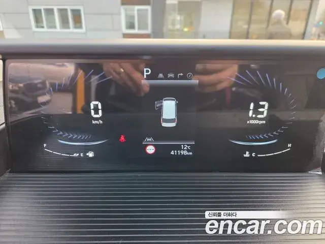 Hyundai Staria 2023 — Şəkil 3/20