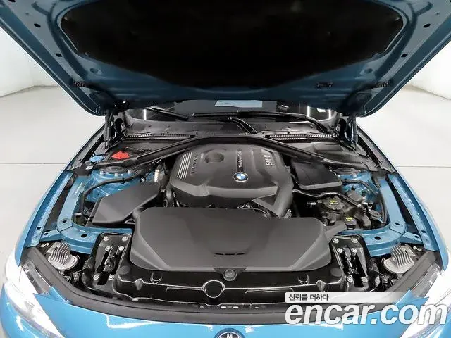 BMW 4 Series 2018 — Şəkil 9/20