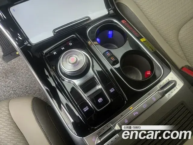Kia Carnival 2021 — Фото 7/20