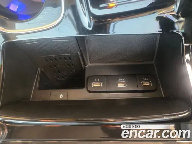 Kia Carnival 2021 — Фото 15/20