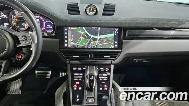 Porsche Cayenne 2023 — Şəkil 15/20