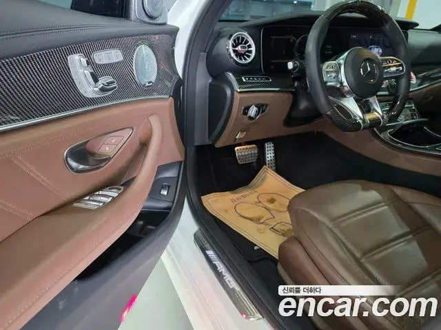 Mercedes-Benz E-Class 2019 — ფოტო 4/20