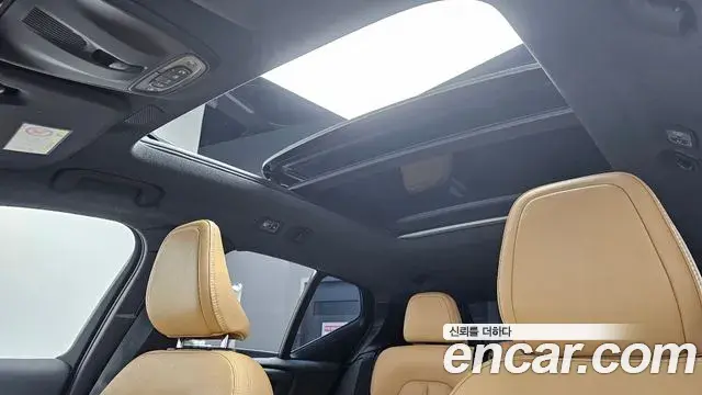 Volvo XC40 2020 — Фото 19/20