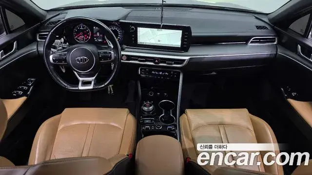 Kia K5 2021 — Photo 8/20