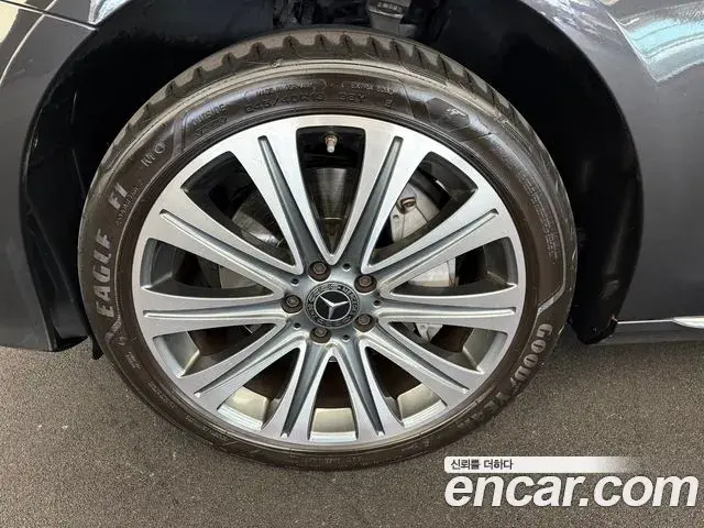 Mercedes-Benz E-Class 2022 — Şəkil 19/19
