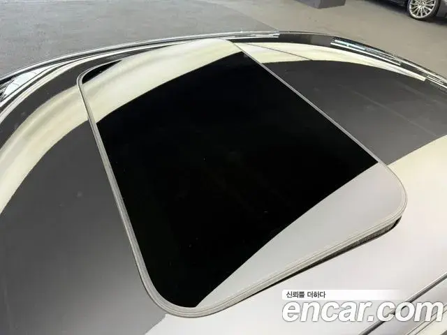 Mercedes-Benz E-Class 2022 — Şəkil 18/19