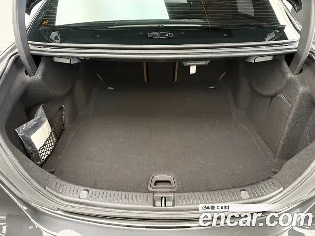 Mercedes-Benz E-Class 2022 — Şəkil 15/19