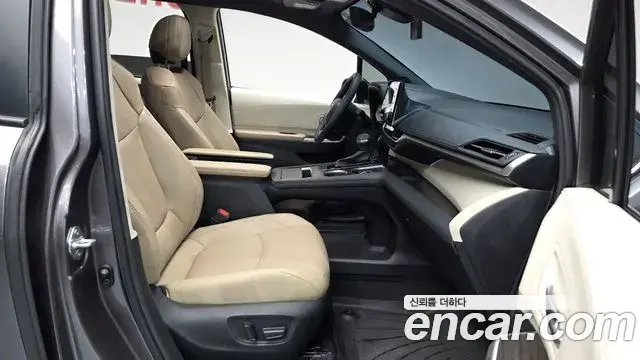 Toyota Sienna 2023 — Şəkil 13/20