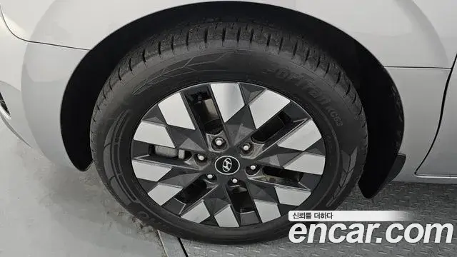 Hyundai Staria 2022 — Şəkil 16/20