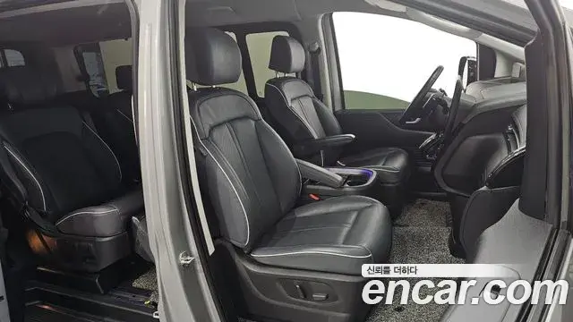 Hyundai Staria 2022 — Şəkil 2/20