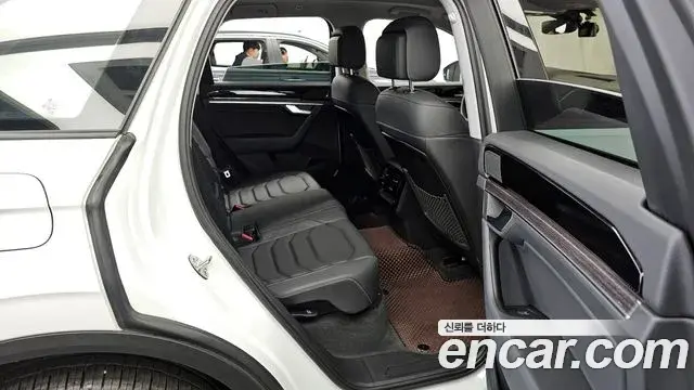 Volkswagen Touareg 2023 — Şəkil 4/20