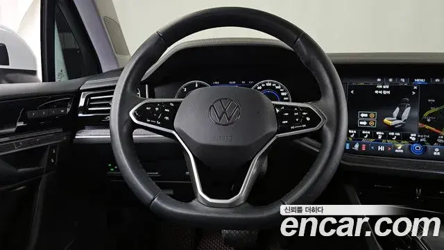 Volkswagen Touareg 2023 — Şəkil 12/20