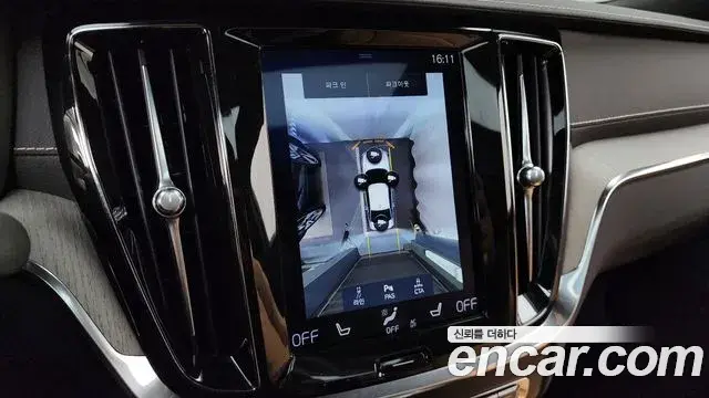 Volvo S60 2019 — Photo 7/20