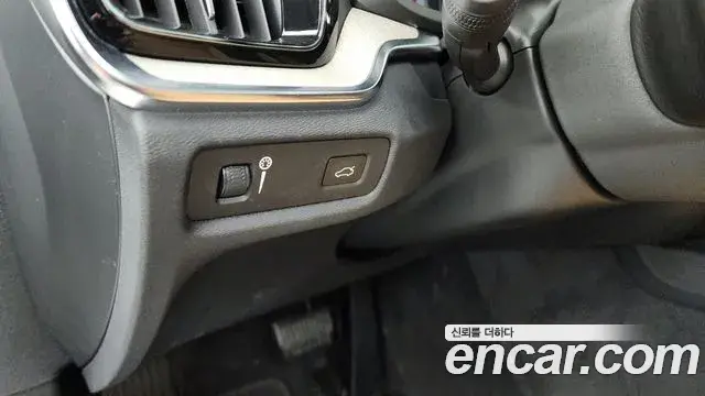Volvo S60 2019 — Photo 13/20