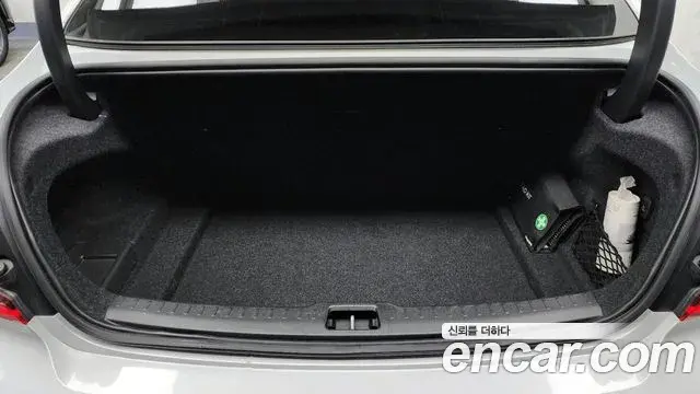 Volvo S60 2019 — Photo 12/20