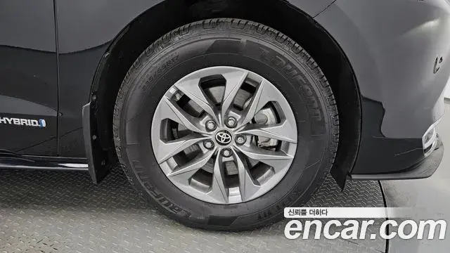 Toyota Sienna 2021 — Photo 9/20